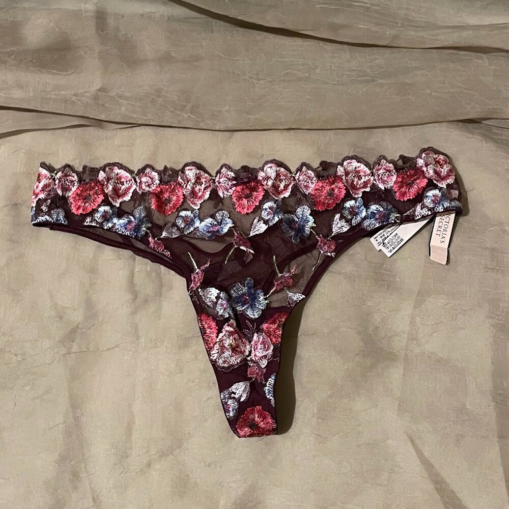 Victoria's Secret Dream Angels Burgundy Embroidered Floral Thong